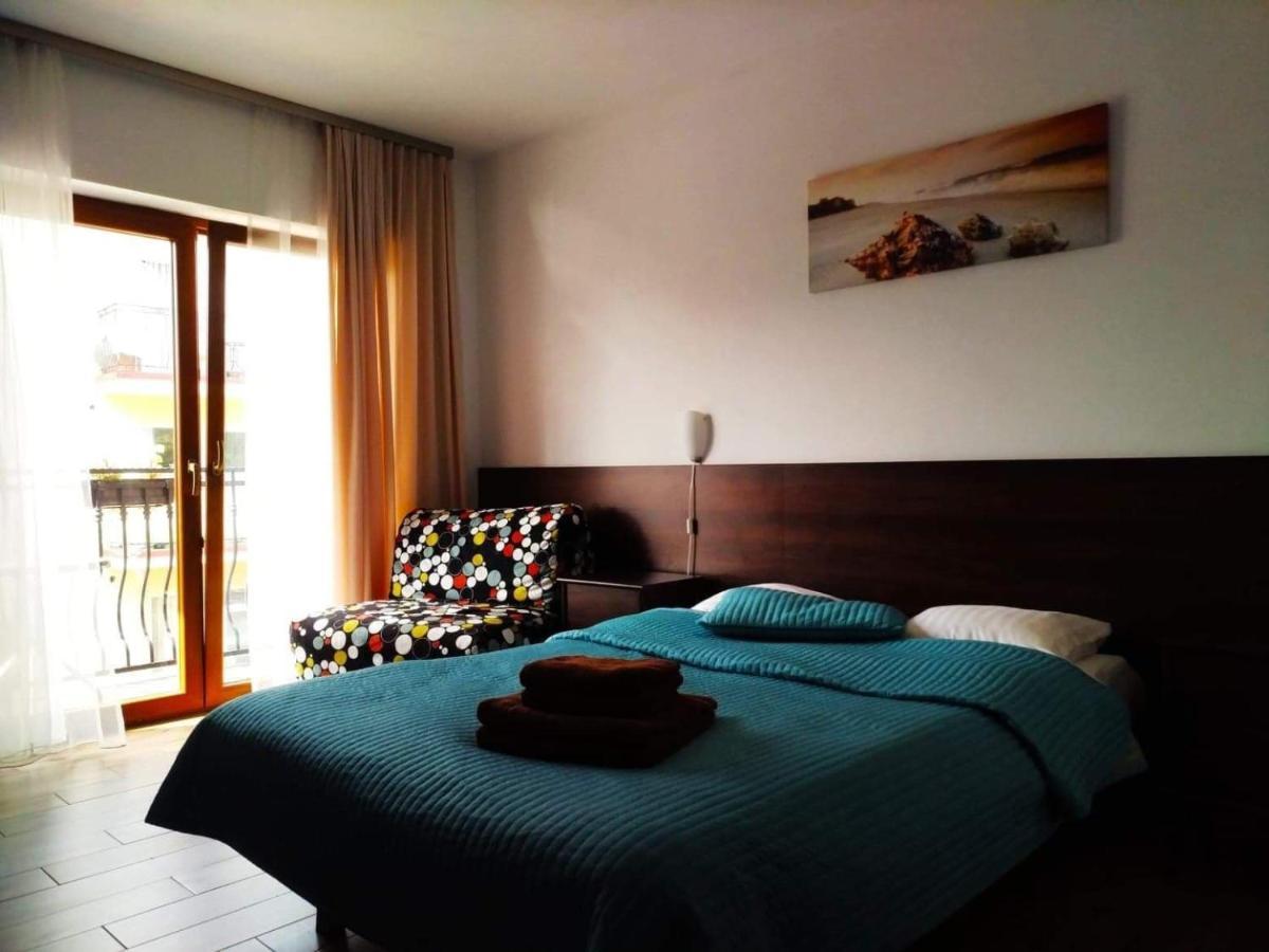 Grot Bed and Breakfast Mrzeżyno Exteriör bild